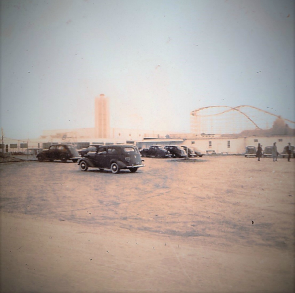 Pleasure Island 19451